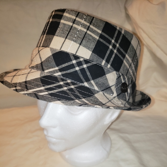 penguin fedora